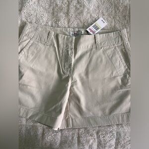 Vineyard Vines, women’s 5” inseam everyday shorts, size 4. NWT.